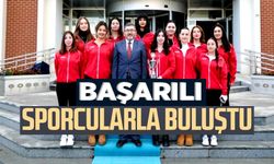 REKTÖR KAPLANCIKLI, BAŞARILI SPORCULARLA BİR ARAYA GELDİ