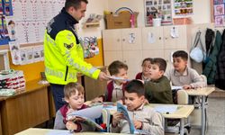 105 ÖĞRENCİYE OKUL SERVİSİ VE TRAFİK KURALLARI EĞİTİMİ