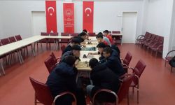 KORUMA ALTINDAKİ ÇOCUKLAR ARASINDA SATRANÇ TURNUVASI