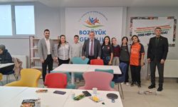 KAYMAKAM ÖZTÜRK BOZÜYÜK GENÇLİK VE SPOR MERKEZİ'NDE ÖĞRENCİLERLE BULUŞTU