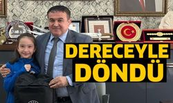 İŞİTME ENGELLİLER ŞAMPİYONASI'NDA DERECE YAPAN BİLECİKLİ SPORCUYA İL MÜDÜRÜ DEMİR'DEN TEBRİK