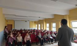 ORTAOKUL ÖĞRENCİLERİNE ‘RAMAZAN BİLİNCİ' KONULU KONFERANS