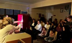 ÖZEL İHTİYAÇLI BİREYLER İÇİN KARAGÖZ VE HACİVAT GÖSTERİSİ