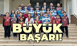 ÖĞRENCİLERDEN ŞAMPİYONLUK BAŞARISI