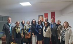 YAZAR HÜLYA BAŞARANGİL DEMİR, BİLECİK'TE OKUYUCUYLA BİR ARAYA GELDİ