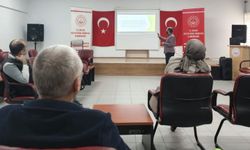 HUZUREVİNDE 'KİŞİ HAKLARI' EĞİTİMİ