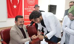 TIP FAKÜLTESİ ÖĞRENCİLERİNDEN HUZUREVİNE SAĞLIK DESTEĞİ