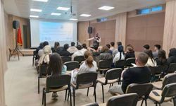 ÖĞRENCİLERE SİBER FARKINDALIK EĞİTİMİ