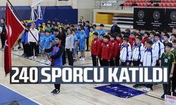 240 SPORCUNUN KATILIMIYLA HENTBOL KÜÇÜKLER YARI FİNAL MÜSABAKALARI BAŞLADI