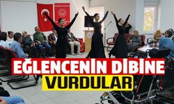 HUZUREVİNDE KAFKAS HALK OYUNLARIYLA RENKLİ ANLAR YAŞANDI