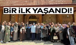 ŞEYH EDEBALİ TÜRBESİ'Nİ HİÇ ZİYARET ETMEMİŞ YAŞLILARA ÖĞRENCİLER EŞLİK ETTİ