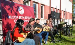 GÖLPAZARI'NDA MUHTEŞEM KAMPÜS KONSERİ