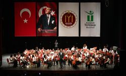 ÇOCUK SENFONİ ORKESTRASI'NIN KONSERİ AYAKTA ALKIŞLANDI