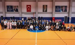 VALİ SÖZER PAZARYERİ'NDE BİR DİZİ PROGRAM GERÇEKLEŞTİRDİ