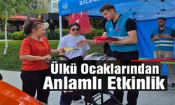 ÜLKÜ OCAKLARI'NDAN ANNELER GÜNÜ'NDE KADINLARA HEDİYE