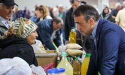 PAZAR ESNAFI VE VATANDAŞLARLA BİR ARAYA GELDİ