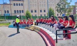 ÖĞRENCİLERE TRAFİK EĞİTİMİ VERİLDİ