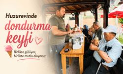 HUZUREVİNDE DONDURMA KEYFİ
