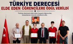 TÜRKİYE DERECESİ ELDE EDEN ÖĞRENCİLERE ÖDÜL VERİLDİ
