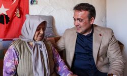 VALİ SÖZER, YAŞLI VATANDAŞIN KAPISINI ÇALDI