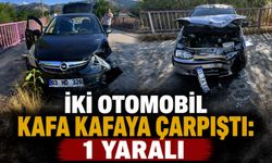 İKİ OTOMOBİL KAFA KAFAYA ÇARPIŞTI: 1 YARALI