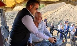 40 KİLOMETRELİK SICAK ASFALT ÇALIŞMASI TAMAMLANDI