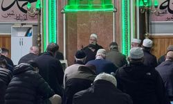 GENÇLERLE SABAH NAMAZINDA BULUŞTU