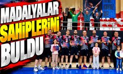 VOLEYBOL ŞAMPİYONLARI BELLİ OLDU