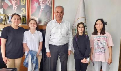 BAŞKAN YAMAN ÖĞRENCİLERİN SORULARINI CEVAPLADI