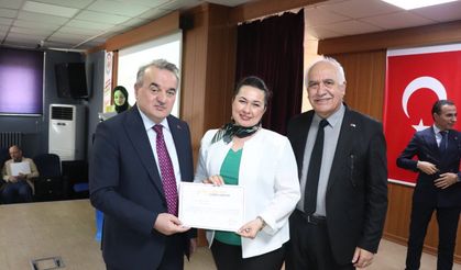 YETENEK YARIŞMASINDA BAŞARILI ÖĞRENCİLER ÖDÜLLENDİRDİ