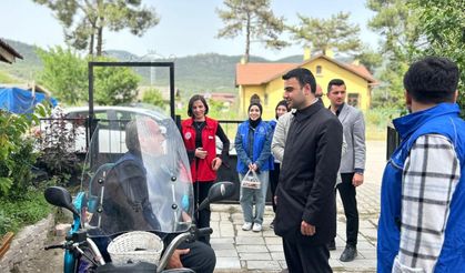 GÖNÜLLÜ GENÇLER ENGELLİ BİREYLERLE BULUŞTU