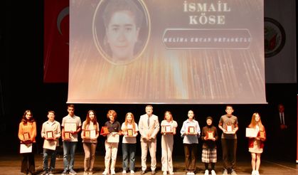 BAŞARILI ÖĞRENCİLERE ‘EĞİTİM BAŞARI ÖDÜLLERİ' TAKDİM EDİLDİ
