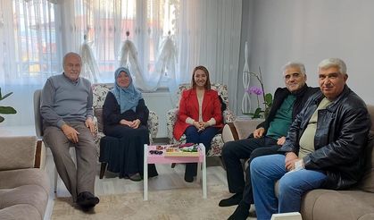 BAŞKAN TEKİN'DEN UMRECİLERİ ZİYARET ETTİ