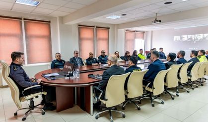 BİLECİK EMNİYETİ'NDE HAFTALIK DEĞERLENDİRME TOPLANTISI