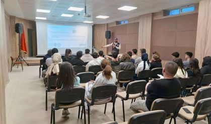 ÖĞRENCİLERE SİBER FARKINDALIK EĞİTİMİ