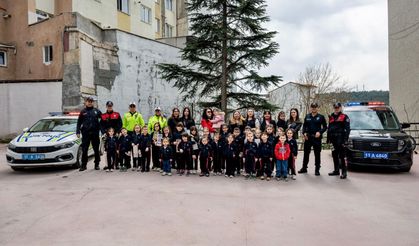BİLECİK'TE ANAOKULU ÖĞRENCİLERİNDEN EMNİYETE ANLAMLI ZİYARET