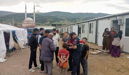 MEVSİMLİK İŞÇİLERE JANDARMA DENETİMİ