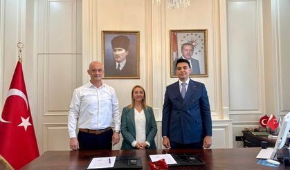 PAZARYERİ'NDE ŞEHİT SEMİH ORMAN'IN ANISINI YAŞATACAK KÜTÜPHANE İÇİN İMZALAR ATILDI