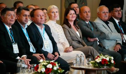 BAŞKAN SUBAŞI, BELEDİYE BAŞKANLARIYLA KAYSERİ'DE BİR ARAYA GELDİ
