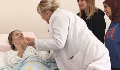 HUZUREVİ SAKİNLERİNE GÜZELLİK VE KİŞİSEL BAKIM DESTEĞİ