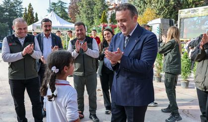 YEŞİL VATAN TIRI'NDA ÖĞRENCİLERE DOĞA SEVGİSİ AŞILANDI