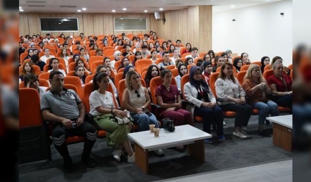 EMZİRME HAFTASINDA UZMANLARDAN KONFERANS