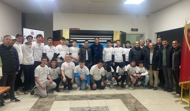 PISA SINAVINA HAZIRLANAN ÖĞRENCİLER İFTARDA BULUŞTU