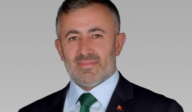 "HIRSIZLIK YAPAN CHP'Lİ, İHBAR EDEN CHP'Lİ"