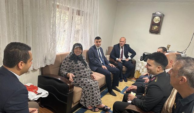 ŞEHİT AİLELERİ VE GAZİLERE ANLAMLI ZİYARET
