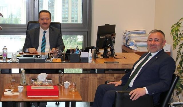YILDIRIM, BİLECİK'İN ESKİ VALİSİ ŞENTÜRK İLE BİR ARAYA GELDİ