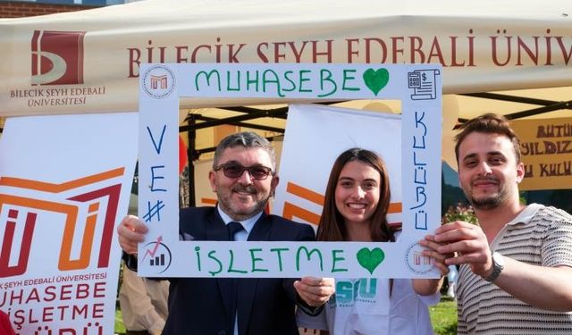 GENÇLİK FESTİVALİNDE RENKLİ ANLAR