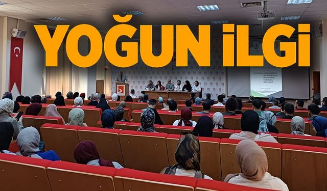 İLAHİYAT FAKÜLTESİNDE ‘DİN EĞİTİMCİSİNİN NİTELİKLERİ' PANELİ DÜZENLENDİ