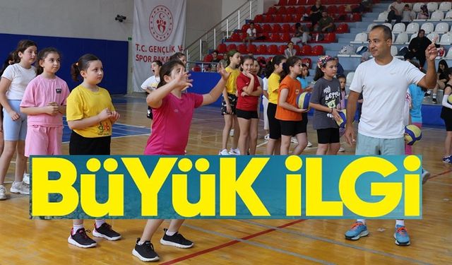 YAZ VOLEYBOLU DEVAM EDİYOR