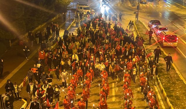 OSMANELİ’DE 29 EKİM CUMHURİYET BAYRAMI FENER ALAYI DÜZENLENDİ